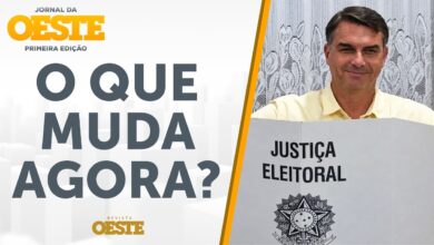 Flávio Bolsonaro declara ‘fim da era do PT’ e antecipa vitória no segundo turno