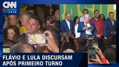 Flávio Bolsonaro e Lula se dirigem a apoiadores após resultado do primeiro turno presidencial de 2026
