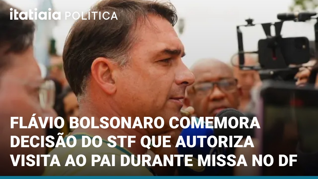 Flávio Bolsonaro participa de missa em Brasília e celebra autorização do STF para visitar o pai