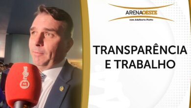 Tarcísio de Freitas revela estratégia de Flávio Bolsonaro contra o “gabinete do ódio” do PT